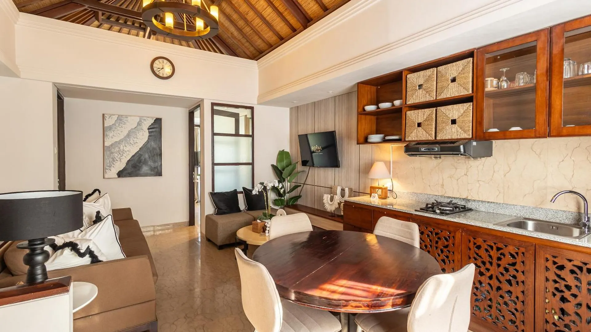 Lily Villa Jimbaran By Fays Hospitality  Jimbaran (Bali)